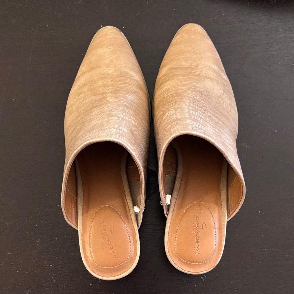 Universal Thread Women's Pointed Backless Mules in Tan